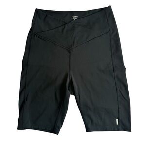 DOVERIST Women’s Black Surplice Front Athens Ribbed 8” Inseam Bike Shorts- Large